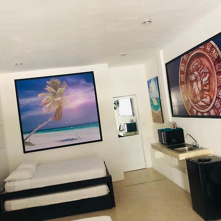 Easy Hotel Playa del Carmen Ngoại thất bức ảnh