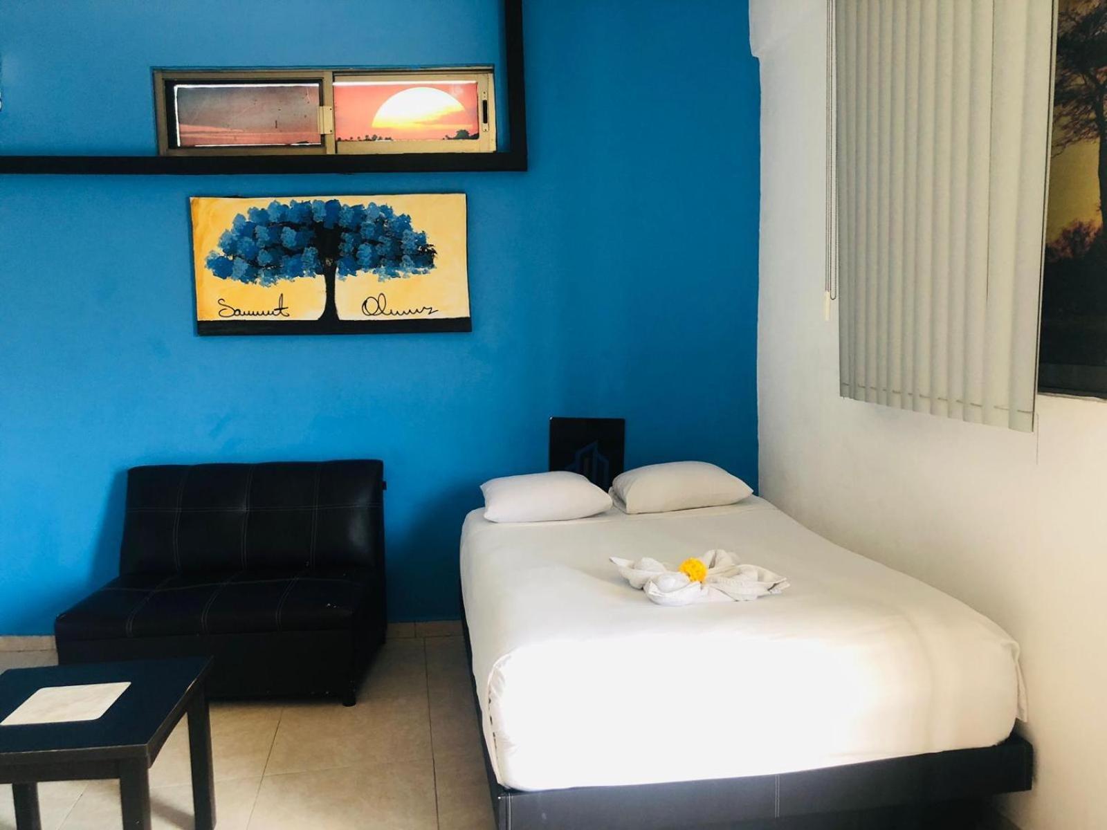 Easy Hotel Playa del Carmen Ngoại thất bức ảnh